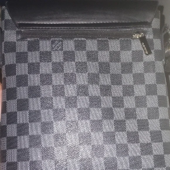 Elegant Black and Gray Checkered Men's Messenger Bag